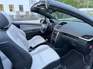 Peugeot 207 Bild 6