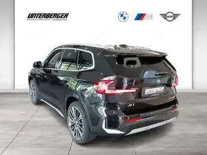 BMW X1 xDrive25e *0,99% Fixzins Leasing*xLine // Head-Up // H+K HiFi // Anhängerkupplung Bild 4