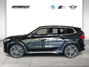 BMW X1 xDrive25e *0,99% Fixzins Leasing*xLine // Head-Up // H+K HiFi // Anhängerkupplung Bild 3