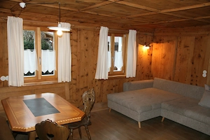Wohnung  ebenerdig Bild 2