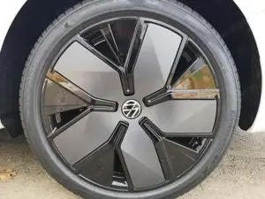 VW Passat Variant 2.0 TDI 142 kW 4Motion R-Line DSG ABT Pano 19 Z... Bild 5