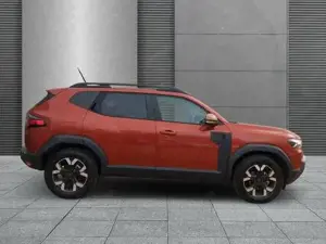 Dacia Duster Extreme SHZ+LKHZ+Navi+RFK TCe 130 4x4 96 kW (13... Bild 2