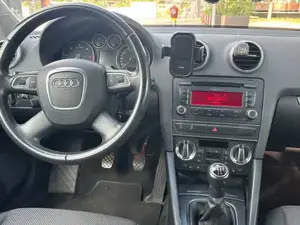 Audi A3 Sportback 1,6Tdi Bild 4