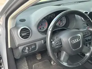 Audi A3 Sportback 1,6Tdi Bild 2