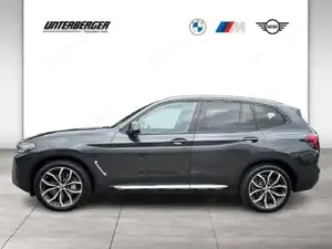 BMW X3 xDrive30i Anhängerkupplung // Panorama Glasdach // Komfortzugang Bild 3