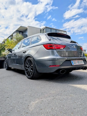 Seat Leon Cupra 300 ST 4Drive | Top Zustand | Scheckheft | 89tkm Bild 4