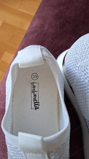 Weiße Sommersneaker Gr. 39 Bild 3