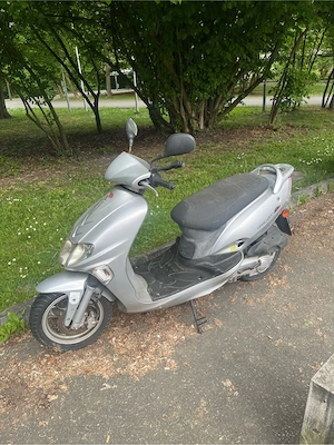 Moped roller Bild 2