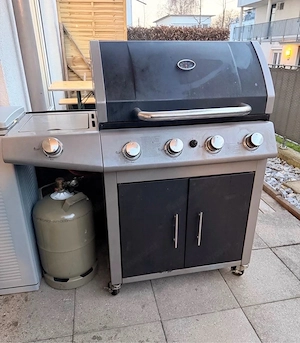 Gasgrill mit 4 Brennern Bild 2
