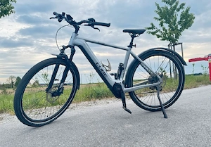 Verkaufe ein sehr gut erhaltenes CUBE E-Bike 