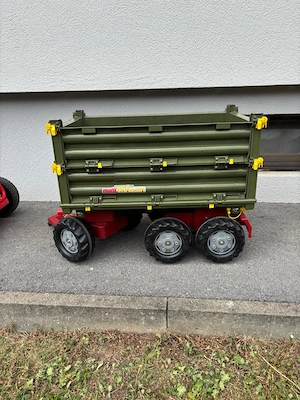 Trettraktor Anhänger Bild 2