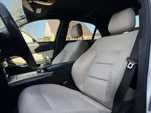 Mercedes-Benz E-Klasse Bild 12