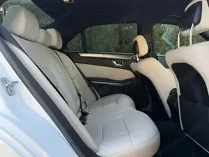 Mercedes-Benz E-Klasse Bild 9