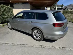 Volkswagen Passat Variant SCR Highline TDI 4Motion DSG Bild 3