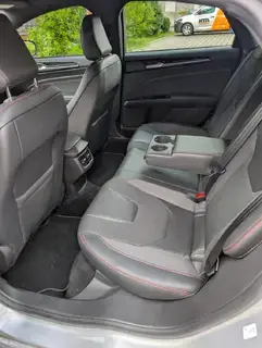 Ford Mondeo Bild 16