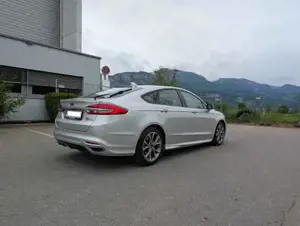 Ford Mondeo Bild 7