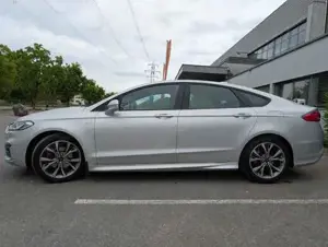 Ford Mondeo Bild 3