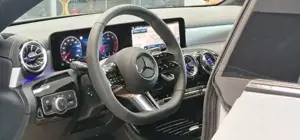 Mercedes-Benz A 180 Bild 11