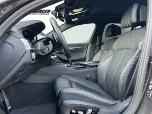BMW 520d xDrive Touring // M Sportpaket // Anhängerkupplung Bild 9
