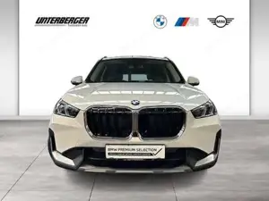 BMW X1 xDrive20d U11 Head-Up HK HiFi DAB LED RFK Bild 4
