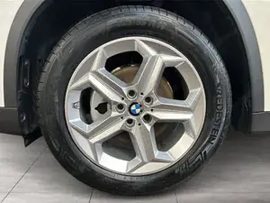 BMW X1 xDrive20d U11 Head-Up HK HiFi DAB LED RFK Bild 11