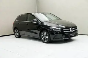 Mercedes-Benz B 250 e KAM ParkAss. SpurH Navi Pano KlimaA FLA Bild 2