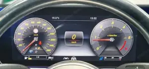 Mercedes-Benz E 220 Bild 16