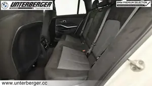 BMW 330e xDrive M Sportpaket // Innovationspaket // Anhängerkupplung elektrisch Bild 13