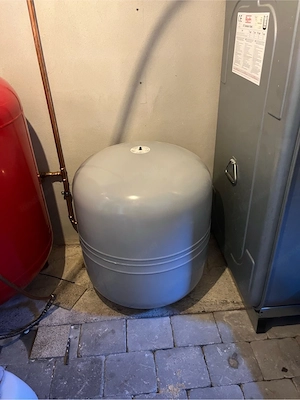 Ausdehnungsgefäß  Bild 2