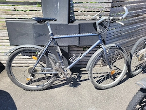 2 Fahrräder  Bild 2
