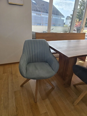 Hochwertige Essgruppe aus Eiche Vollholz Bild 4