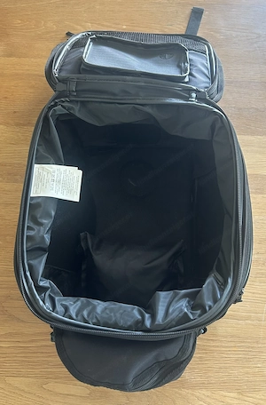 Tankrucksack Magnet + Riemen, 16-25 Liter Volumen (Louis) Bild 3