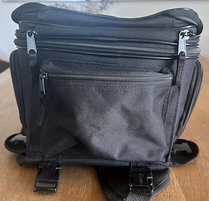 Tankrucksack Magnet + Riemen, 16-25 Liter Volumen (Louis) Bild 5