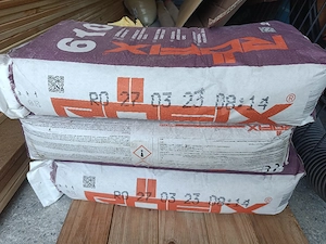 Röfix 610 ; Klebespachtel und Gelbband Bild 2