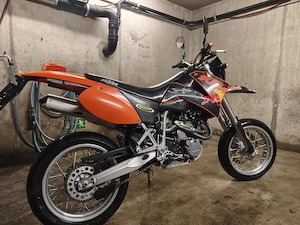 Ktm 640 LC4 super Bike Bild 5