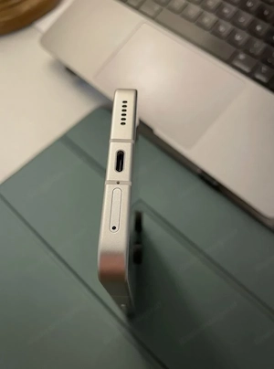 Nothing Phone 3 Bild 5