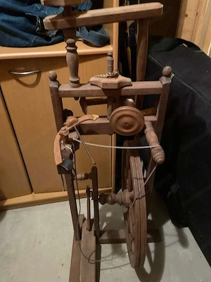 Spinnrad, schönes Modell Bild 2