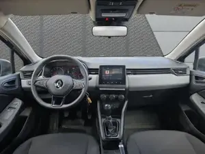 Renault Clio Bild 11