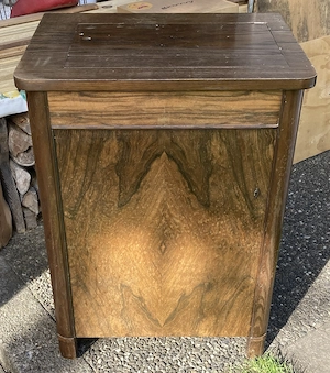 Naumann Nähmaschine mit Unterschrank Bild 4