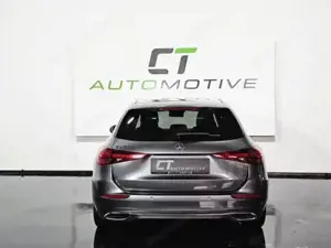 Mercedes-Benz C-Klasse Bild 2