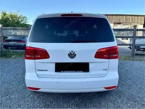 VW Touran Style 1,6 TDI Bild 6