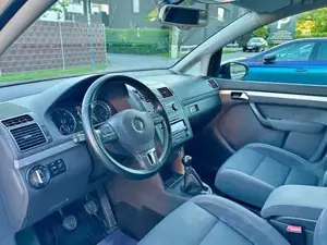 VW Touran Style 1,6 TDI Bild 8
