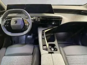 Peugeot 5008 Bild 8