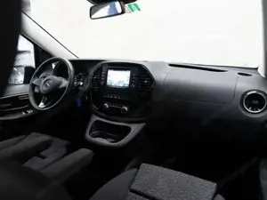 Mercedes-Benz Vito 116 CDI 4x4 Tourer SELECT Lang PDC KAM Bild 5