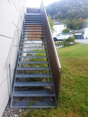 Hochwertige Treppen nach Maß Bild 5