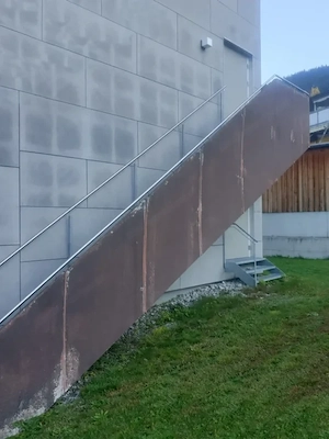 Hochwertige Treppen nach Maß Bild 6