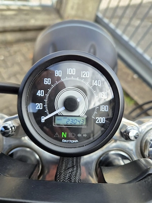 Harley Davidson 883 Bild 8