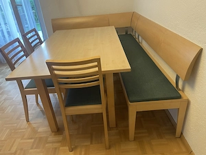 Sehr gut erhaltene Eckbankgruppe
