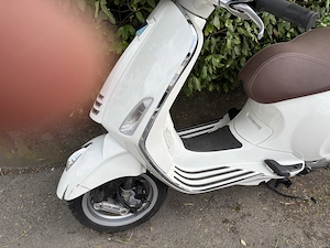 Vespa Primavera 50 weiß  Bild 4