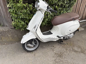 Vespa Primavera 50 weiß  Bild 5